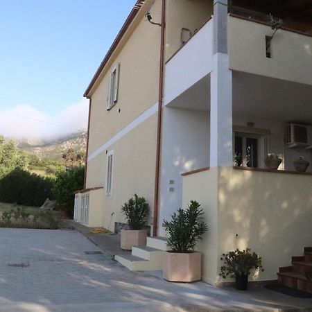 Casa Oleandri Villa Golfo Aranci Luaran gambar
