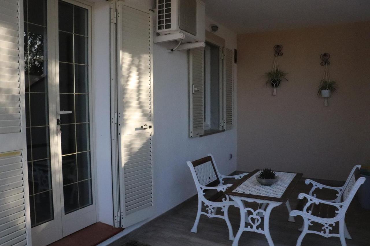 Casa Oleandri Villa Golfo Aranci Luaran gambar
