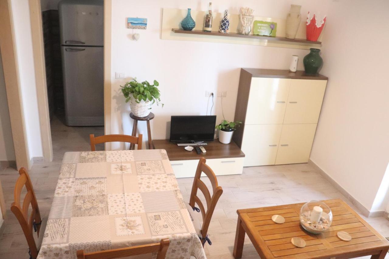 Casa Oleandri Villa Golfo Aranci Luaran gambar